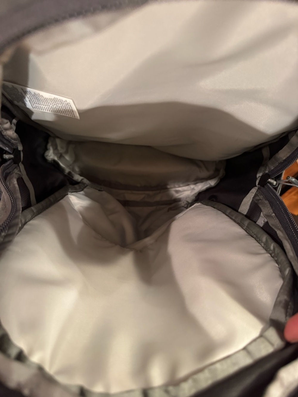 The North Face Men's Recon Backpack - Picture 5 of 8
